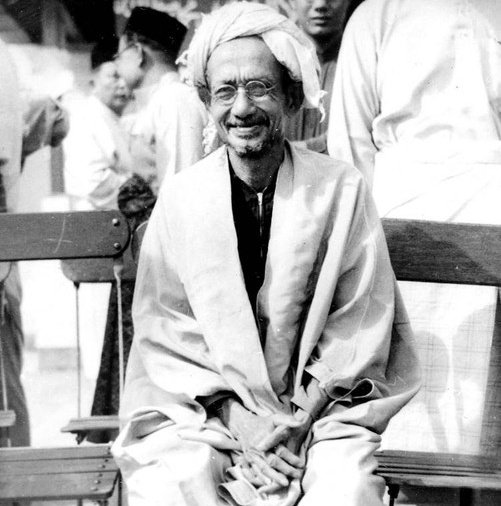 thepatriotsasia's tweet image. &quot;Macam Mana Sheikh Abdullah Fahim Tentukan Tarikh Kemerdekaan?&quot;

Ketika kita membicarakan kemerdekaan Malaysia, nama-nama besar seperti Tunku Abdul Rahman dan Tun Tan Cheng Lock sering mendominasi naratif sejarah.