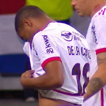 Que cena... De La Cruz emocionado! 😢🔴⚫️