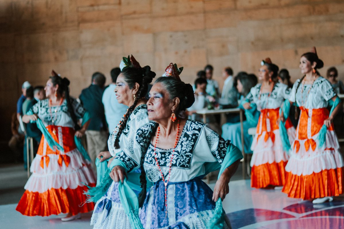 erikaconectate's tweet photo. ✨ La transformación de niñas, niños, adolescentes, adultos mayores y personas en situación vulnerable; un ejemplo de superación, adaptación y resiliencia. El 6to informe de actividades del @DIF_Morelos, a cargo de la señora Natalia Rezende. #AyudandoDeCorazón en miles de vidas. https://t.co/VGB9SYupm0