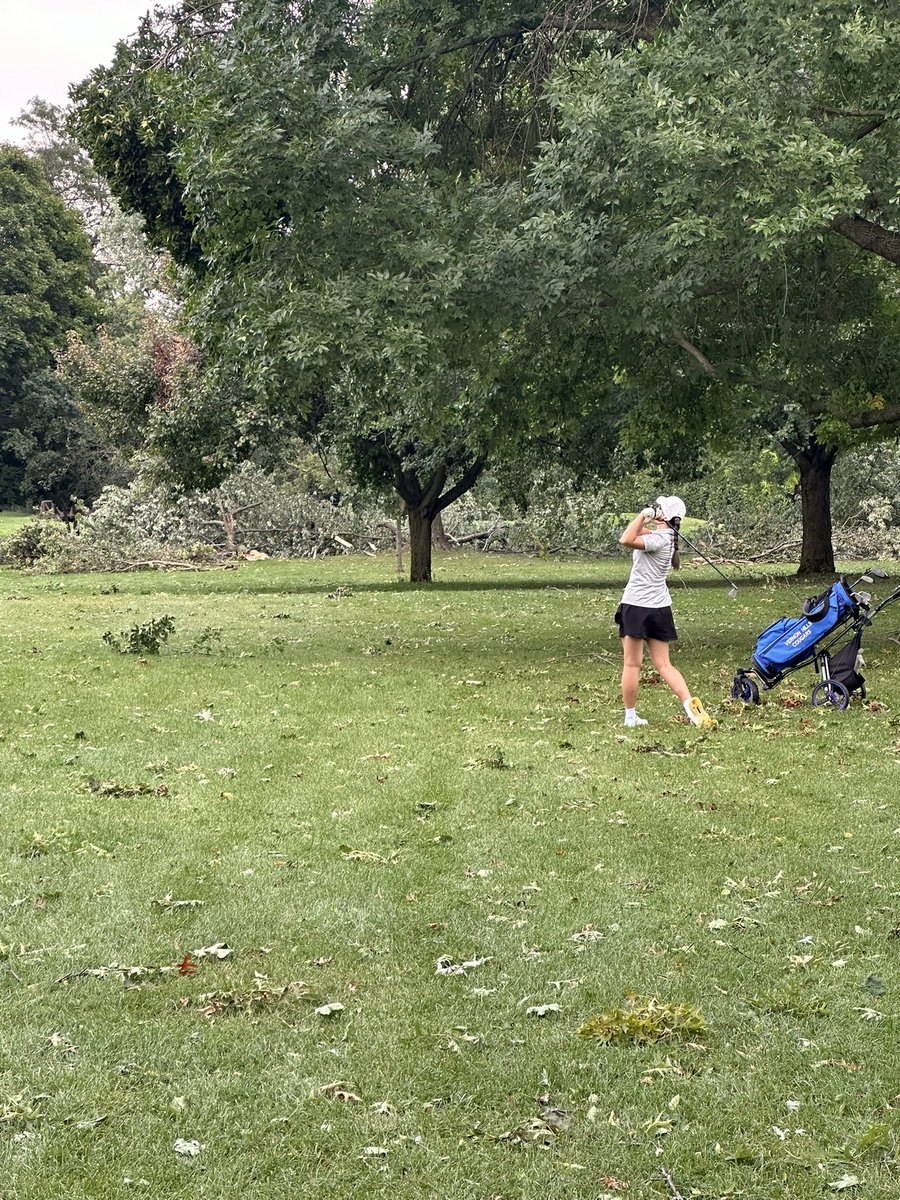 VhhsG's tweet photo. The Varsity and JV teams sawed down the competition today, cutting down the Giants! Varsity scoring a season team low  of 177 with a 39 PR by Carrie! Great job avoiding Mother Nature aftermath! https://t.co/1KtGQCYdPj