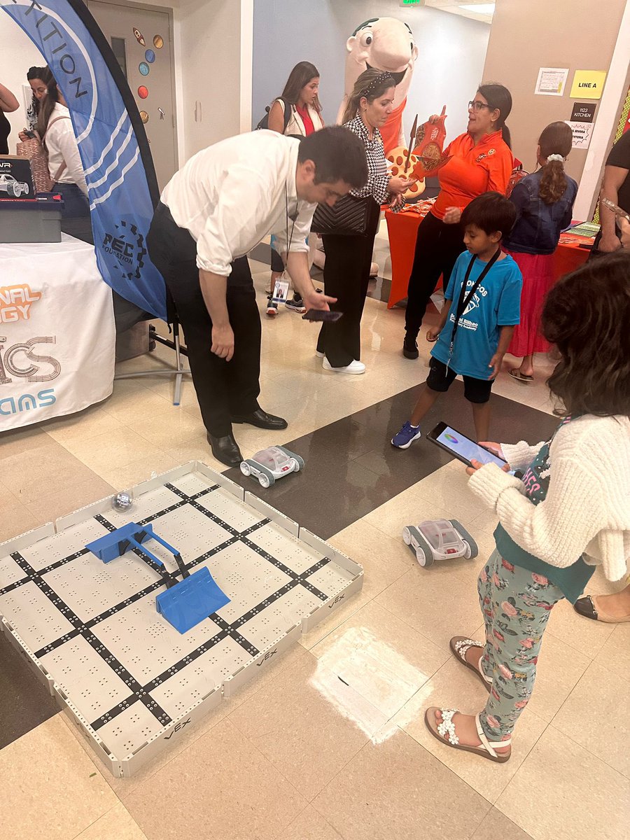 iLearnMDCPS (@ilearnmdcps) on Twitter photo An exciting evening connecting with parents, students, and teachers <a href="/dtbprep/">Dr. Toni Bilbao Preparatory Academy</a>! ♥️ @iLearnmdcps is partnering with school leaders to bring innovative programs to our schools. We are grateful for their passion and dedication to our students. <a href="/MDCPS/">Miami-Dade Schools</a>
#YourBestChoiceMDCPS An exciting evening connecting with parents, students, and teachers <a href="/dtbprep/">Dr. Toni Bilbao Preparatory Academy</a>! ♥️ @iLearnmdcps is partnering with school leaders to bring innovative programs to our schools. We are grateful for their passion and dedication to our students. <a href="/MDCPS/">Miami-Dade Schools</a>
#YourBestChoiceMDCPS