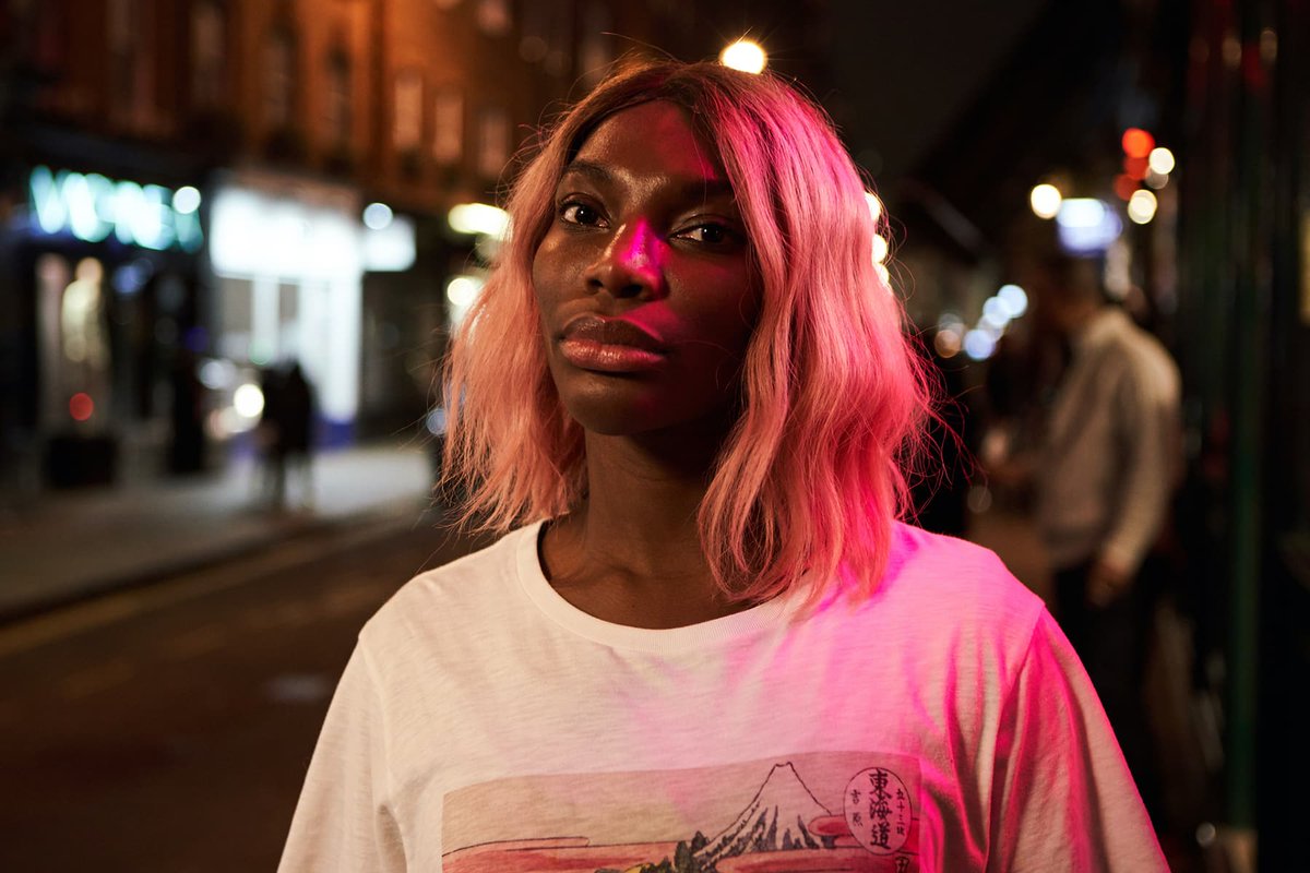 Televisivamente's tweet photo. Michaela Coel vuelve con una serie en HBO y BBC: Todo lo que sabemos sobre «First Day on Earth» https://t.co/CNGHdHVGhZ #bbc #FirstDayOnEarth #hbo #michaelacoel a través de @Seriepolis https://t.co/VmEKqztUku