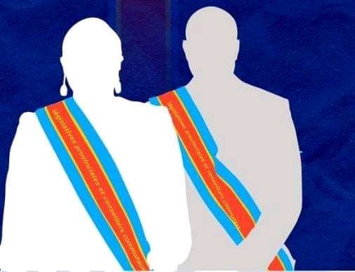 Et si le renouvellement de la classe politique et les réformes institutionnelles étaient tributaires à la modification de la loi électorale 
C'est-à-dire,la fixation d'un âge maximum pour être candidat à une quelconque élection.
N'est-ce pas une solution?