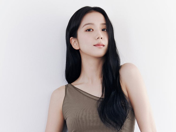 KDramaHandle's tweet photo. #BLACKPINK's #JISOO agency Bliss said she is considering the female lead role in the new drama #MonthlyBoyfriend.

"We have currently received the offer and are reviewing it." https://t.co/bpzcAT10Tz