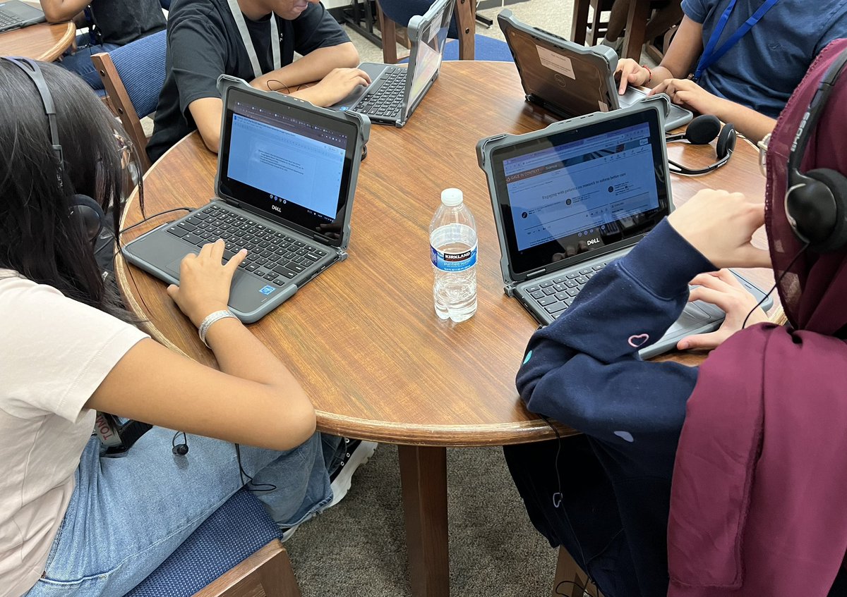 TompkinsLibrary's tweet photo. Library lesson today with AP Research students! Students explored the tools and features of the Gale and JSTOR databases. Great way to kickstart research! https://t.co/0rSQrxeMUK