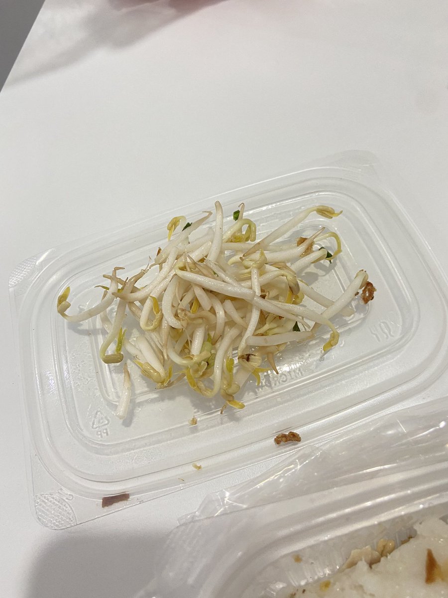 Tak tahu beli soto nasi ke atau soto tauge ni😭😭