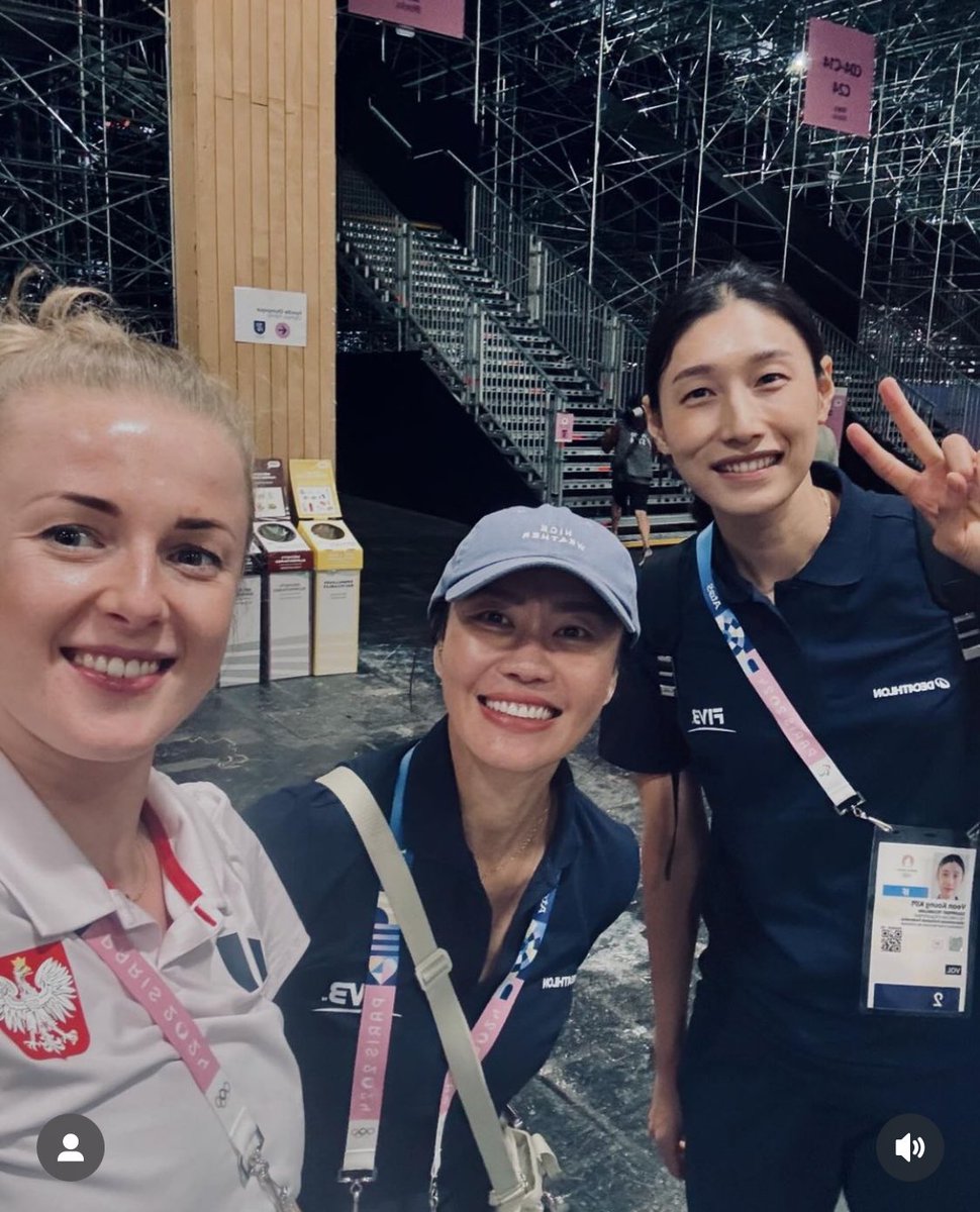 Booboostwbb's tweet photo. แล้วทุกรูปจจไม่เอียงไปฝั่คนถ่ายแต่โลกมันเอียงหายอนยองคนเดียวเลย🥹 วาสนาคยยวาสนานศรของแท้ อลปปี32คยยมาเฉลยหน่อยไปง้อเค้ามายังไงยังงงอยู่เลย🫣 https://t.co/OSHEn83our
