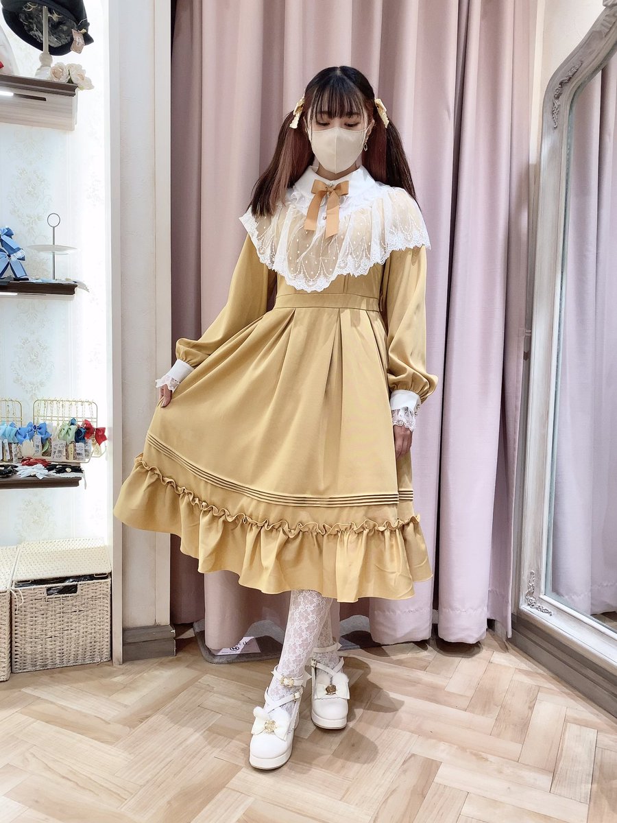 ꫛꫀꪝ Classical Flower レースケープワンピース イエロー/サックス