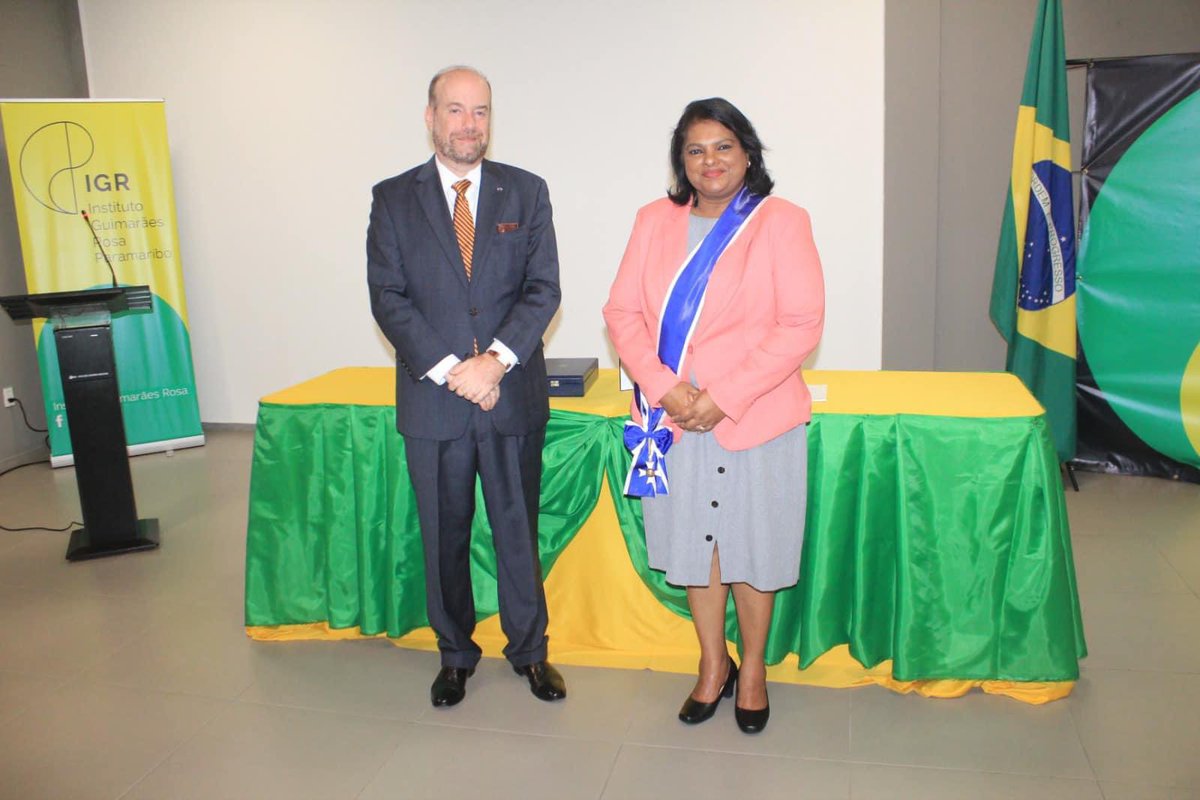 mindefsuriname's tweet photo. Minister Krishna Mathoera van Defensie heeft op 20 augustus jl. the Grand Cross of the Order of Rio Branco, uit Brazilië, toegekend gekregen. https://t.co/n32zWdg9FL
