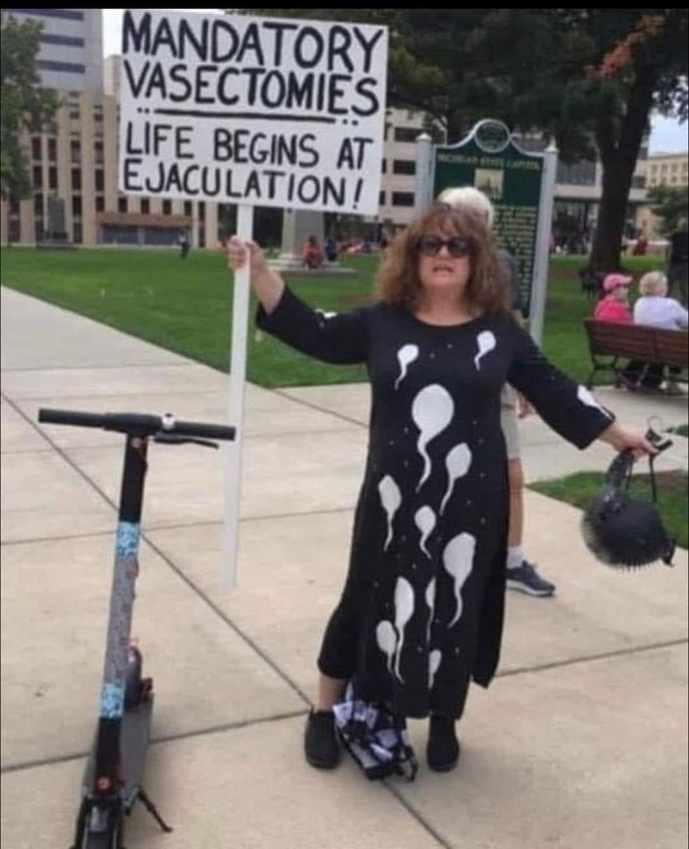 Patsgirl777's tweet photo. Baby Boomer or Gen X , these women don't play https://t.co/aeHKLigfWH