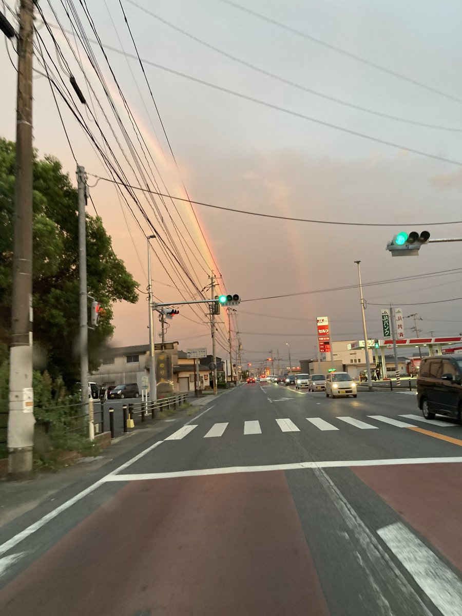 QOL_SAGA's tweet photo. 現在の佐賀駅周辺の台風🌀状況
みなさん災害にお気をつけて💦
昨日は虹が出ていたのに💦
#台風10号
#佐賀
#災害対策
#防災 https://t.co/AiBiNzByBW