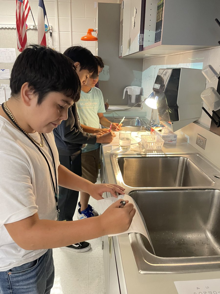 Ms. Williams (@dubsdoesscience) on Twitter photo โI notice, I wonder, I thinkโ had 7th grade scientists exploring changes to matter while using prior knowledge and evidence to justify their ideas for whether changes were physical or chemical #EXPLOREbeforeExplain #ALLstudentsAREscientists <a href="/Humble_2ndSci/">Humble_2ndScience</a> <a href="/HumbleISD_TMS/">Timberwood Middle</a> โI notice, I wonder, I thinkโ had 7th grade scientists exploring changes to matter while using prior knowledge and evidence to justify their ideas for whether changes were physical or chemical #EXPLOREbeforeExplain #ALLstudentsAREscientists <a href="/Humble_2ndSci/">Humble_2ndScience</a> <a href="/HumbleISD_TMS/">Timberwood Middle</a>