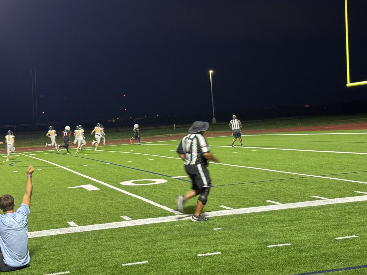 RHHSHawks_9's tweet image. Great first half in game #2 tonight!  28-20 Hawks with 2:30 left in the half.