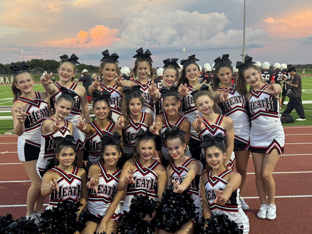 RHHSHawks_9's tweet image. Great first half in game #2 tonight!  28-20 Hawks with 2:30 left in the half.