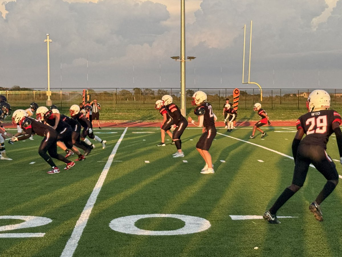 RHHSHawks_9's tweet image. Great first half in game #2 tonight!  28-20 Hawks with 2:30 left in the half.