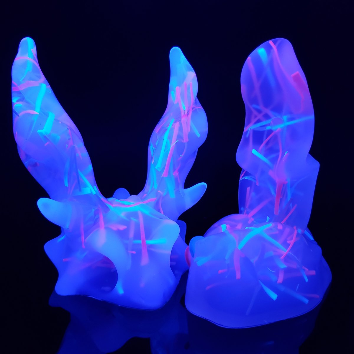 ✨WE HAVEN'T DONE ONE OF THESE IN A WHILE!!!✨

🫶 FIRST read the rules here (and check the restock if you're so inclined): pleasureforge.com/pages/giveaway…
🫶 This giveaway will close on 9/1 @ 8PM EST
🫶 2 WINNERS will be chosen at random
🫶 BEST OF LUCK!!!