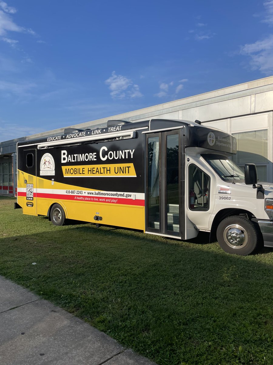 MRMSlions's tweet photo. Back to School Night success! Shout out to our great partners and community vendors! And an extra special thank you to our Community School Facilitator, Ms. Bugda, for her work to set up the event! @LBugdaBCPS @brownmrms https://t.co/8YnfsL3zFu