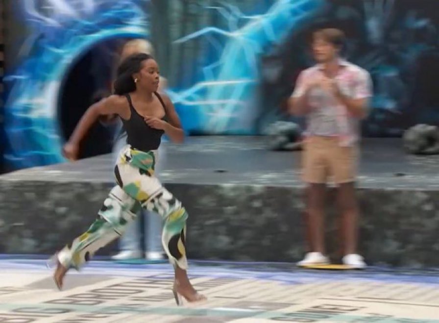 “Quinn please don’t rat me out” #BB26 

Quinn: