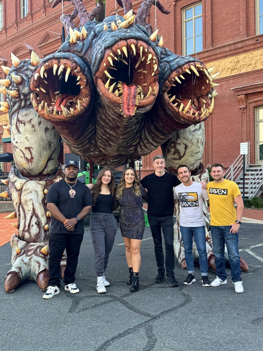 Just a lil studio comms reunion at #CODNext🧡