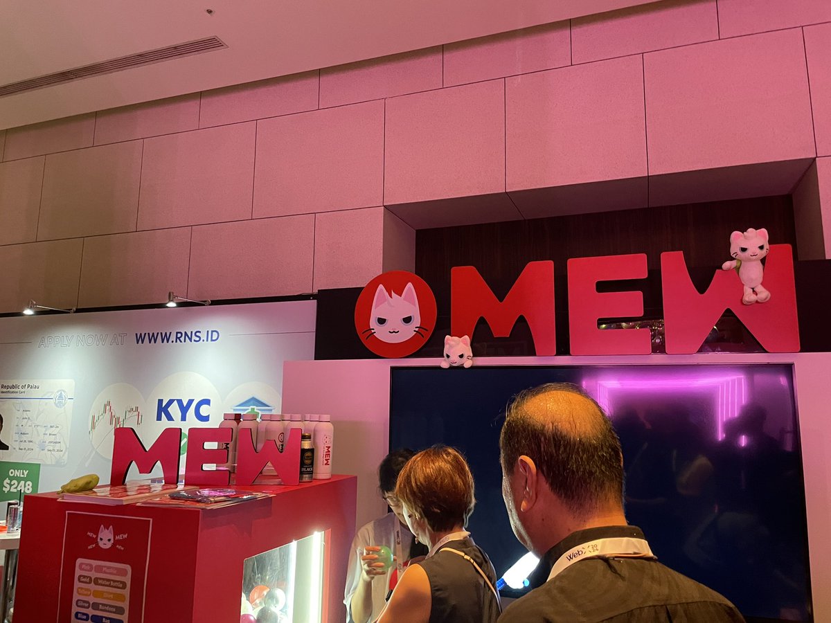 TaroGokigen's tweet photo. #mew https://t.co/508xyMHOEd