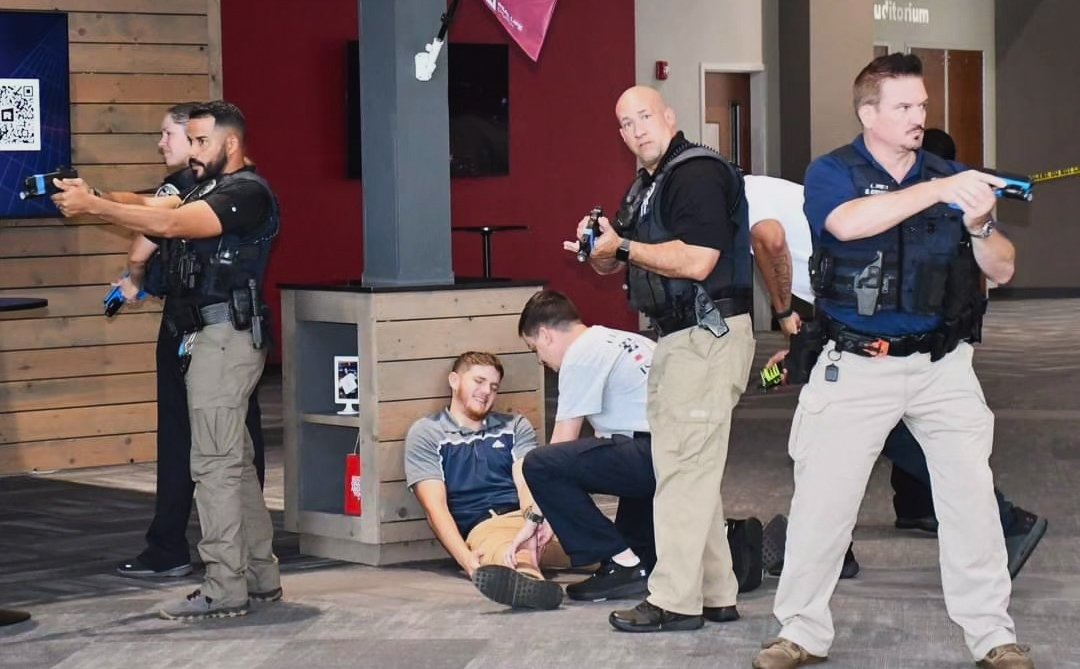 Robert Corbett tweet media