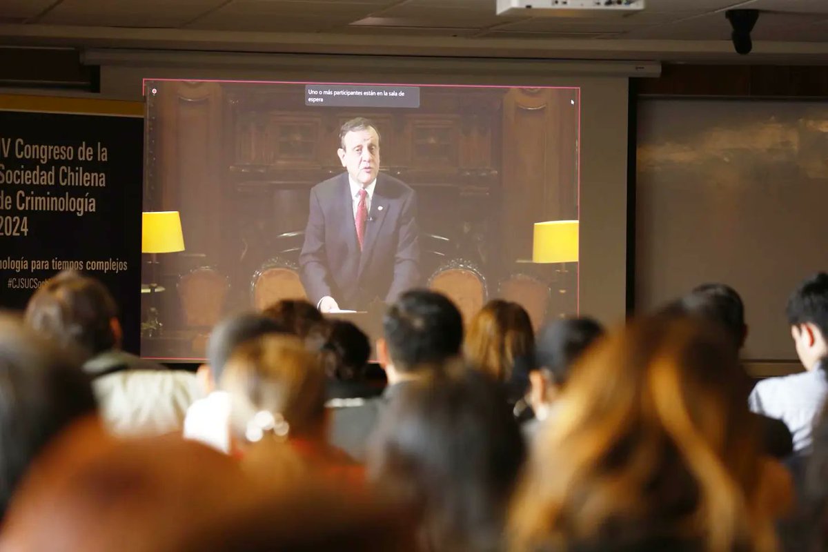 📢 A sala llena comenzó hoy el IV Congreso de la Sociedad Chilena de Criminología que este año organizó nuestro Centro junto a <a href="/SoChiCrim/">Sociedad Chilena de Criminología</a>.