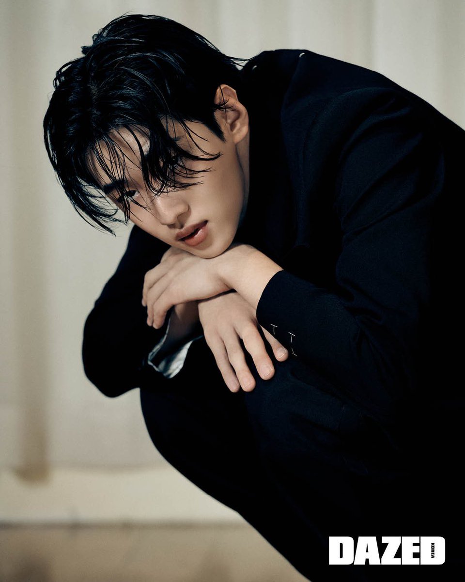 더 큰 재찬

갈 데까지 가봐. 우리가 좇는 재찬이는 성장이야.

Go as far as possible. We are after Jaechan, we chase growth.

Discover more in <DAZED> KOREA SEPTEMBER 2024 ISSUE.