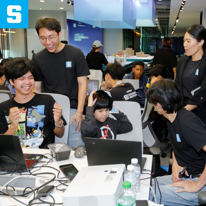 TheSandboxThai's tweet photo. 📸 รวมภาพบรรยาการชาวแคมป์สร้างเกม 🇹🇭 The Sandbox #BuildersBootcamp [Bangkok, Thailand] เมื่อวันที่ 24 - 25 สิงหาคมที่ผ่านมา ได้เจอเพื่อนใหม่ และนักสร้างเกมไทยรุ่นใหม่ที่มีไอเดียเจ๋งๆจนตกตะลึงเลยทีเดียว!
#เดอะเเซนด์บ็อก #Metaverse #TheSandboxTH #SANDFam #GameMaker #TheSandboxGame https://t.co/837DyOzUup