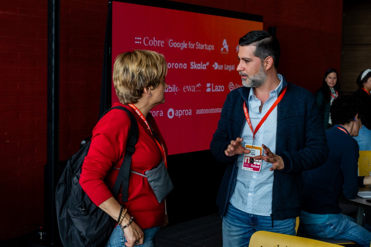 EndeavorCol's tweet photo. ¡Gracias a todos los #emprendedores y #expertos por hacer de #ExpertsMeeting by Endeavor un evento único! 🚀
Desde el #Gofest2024 de la @camaracomerbog, terminamos una jornada muy inspiradora, de mucho conocimiento y #networking para el ecosistema emprendedor del país. https://t.co/oZHeyXWkjJ