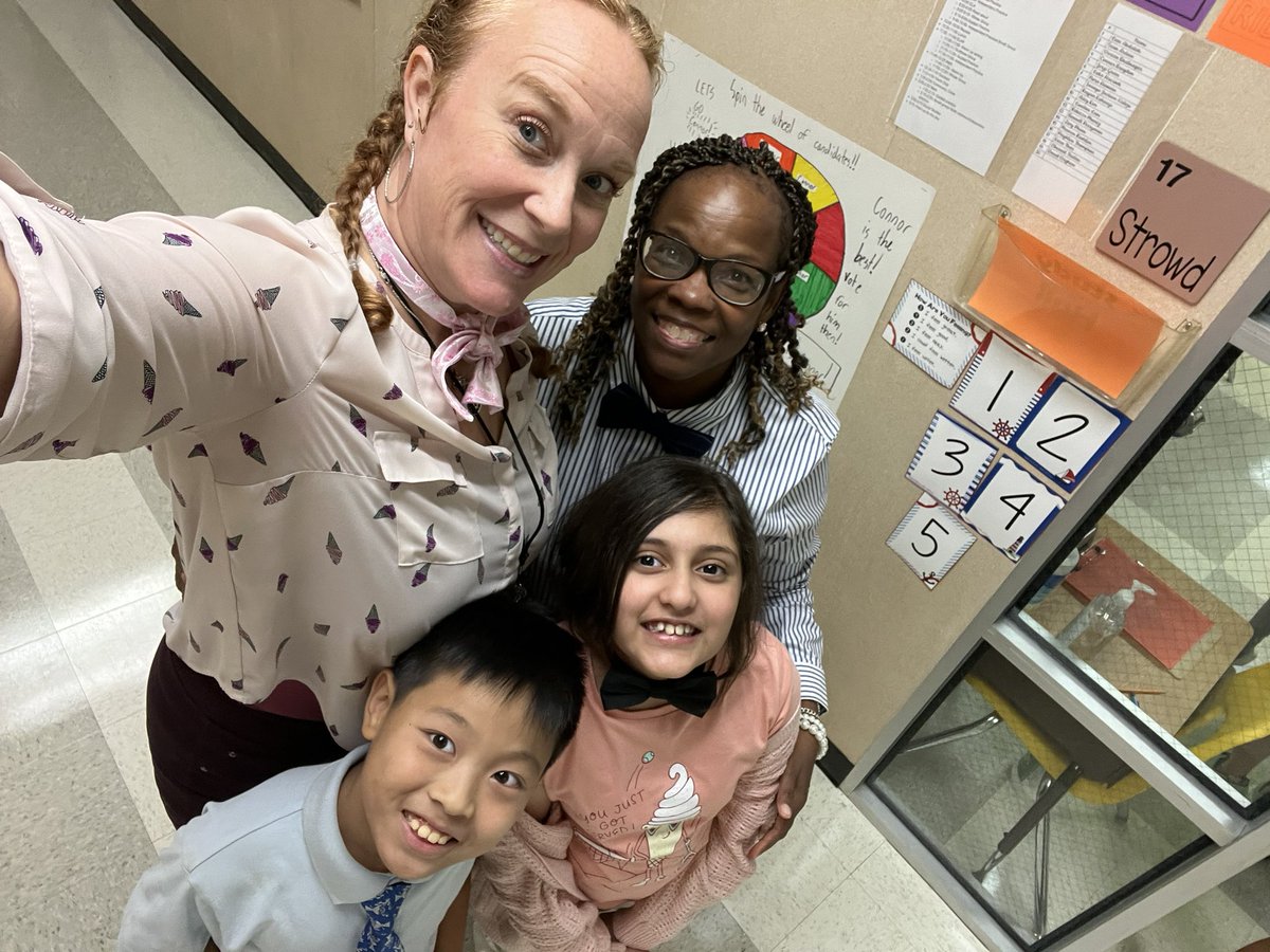 aj_macklin's tweet photo. Sailor Nation Celebrating National Bow Tie Day!⛵️⚓️🎀
@APE_Sailors @APE_PTA_Sailors #LeadthePAC https://t.co/PgGpHiFrgK