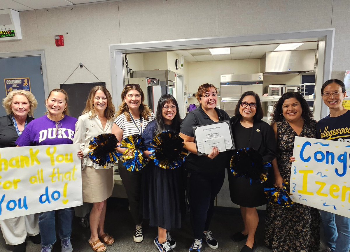 collegewood_el's tweet photo. A great thing happened today. Ms. Izena was awarded the Cornerstone Award! She was nominated by her peers for being an amazing leader and providing kids with great service. She greets kids with a smile everyday in the cafeteria.  #cornerstoneaward #everyonehasastory📚 https://t.co/C2eJ3kYAaL