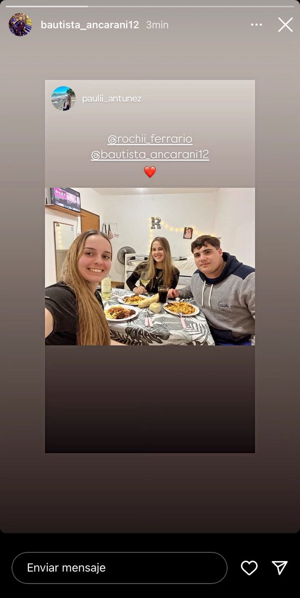ToronetaClips's tweet photo. Saluden al soldado que se va… 🥲 https://t.co/1p5wgCSvGV