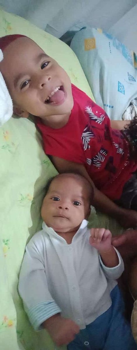 papaidoravi's tweet photo. Meus meninos 💙💚 https://t.co/b05IRsgps2