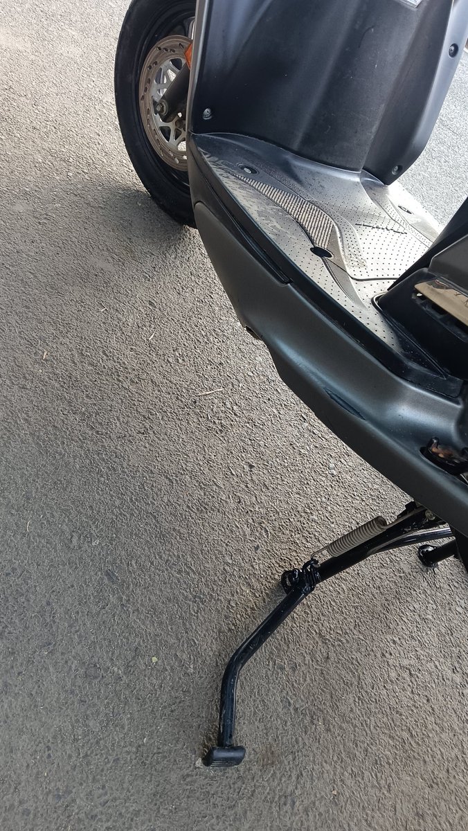 vigfrndz's tweet photo. @tvsmotorcompany See it for yourself the charges that they took and the problem which they couldn't fix https://t.co/GSykBKZ0Oq