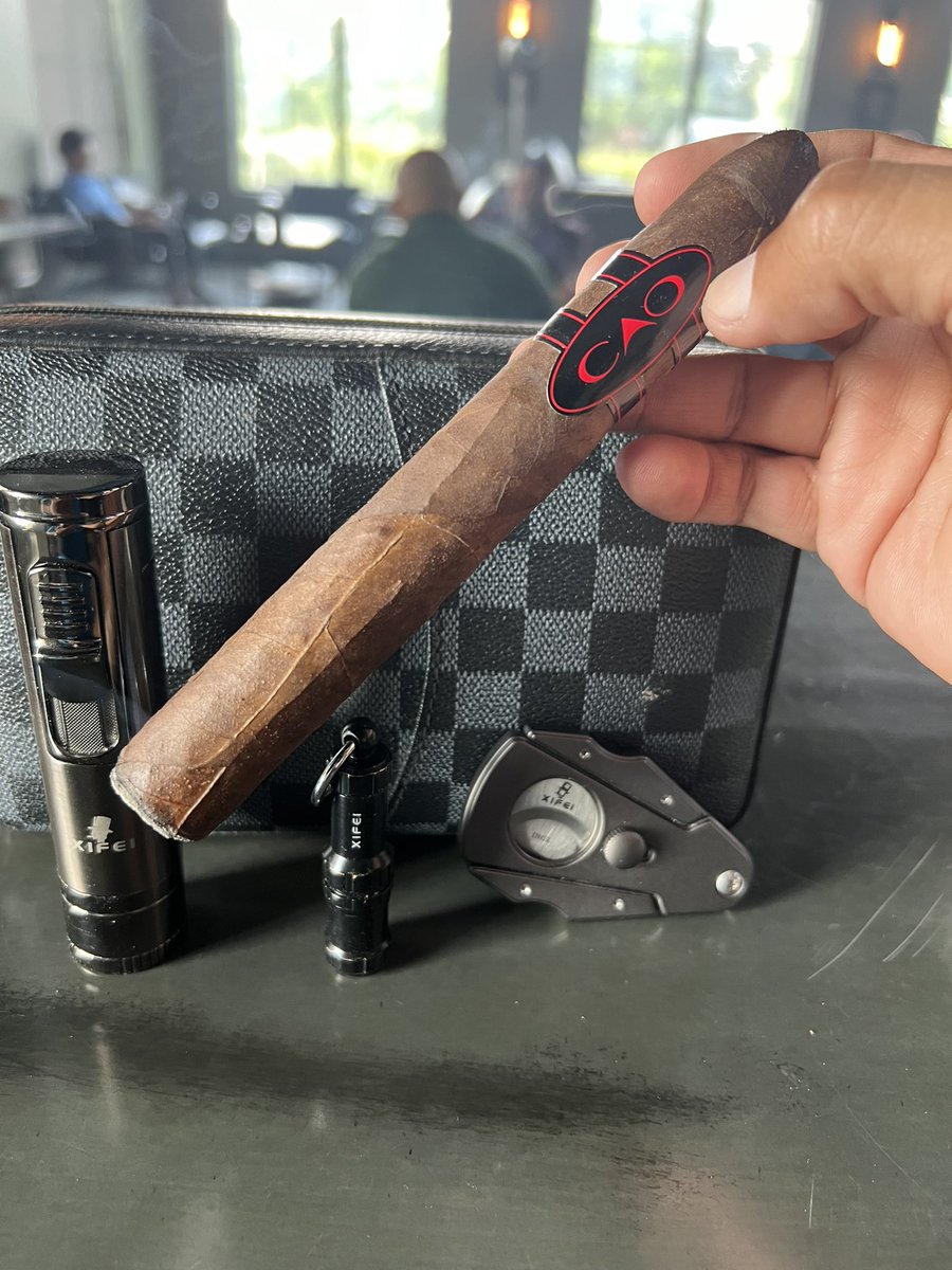 D_To_Tha_J's tweet photo. For tonight it’s a CAO Consigliere. Enjoy the night everyone Cheers! @caocigars @xifeicigartools #CAOCigars #CAOConsigliere #XifeiCigarTools #CigarLifestyle #CigarCulture #CigarSociety #CigarOfTheDay #SmokeClassy #BOTL #SOTL #CigarEnvy #PSSITA #CigarsWithClass #CigarNation #Cigas https://t.co/z5p2tnoHP7