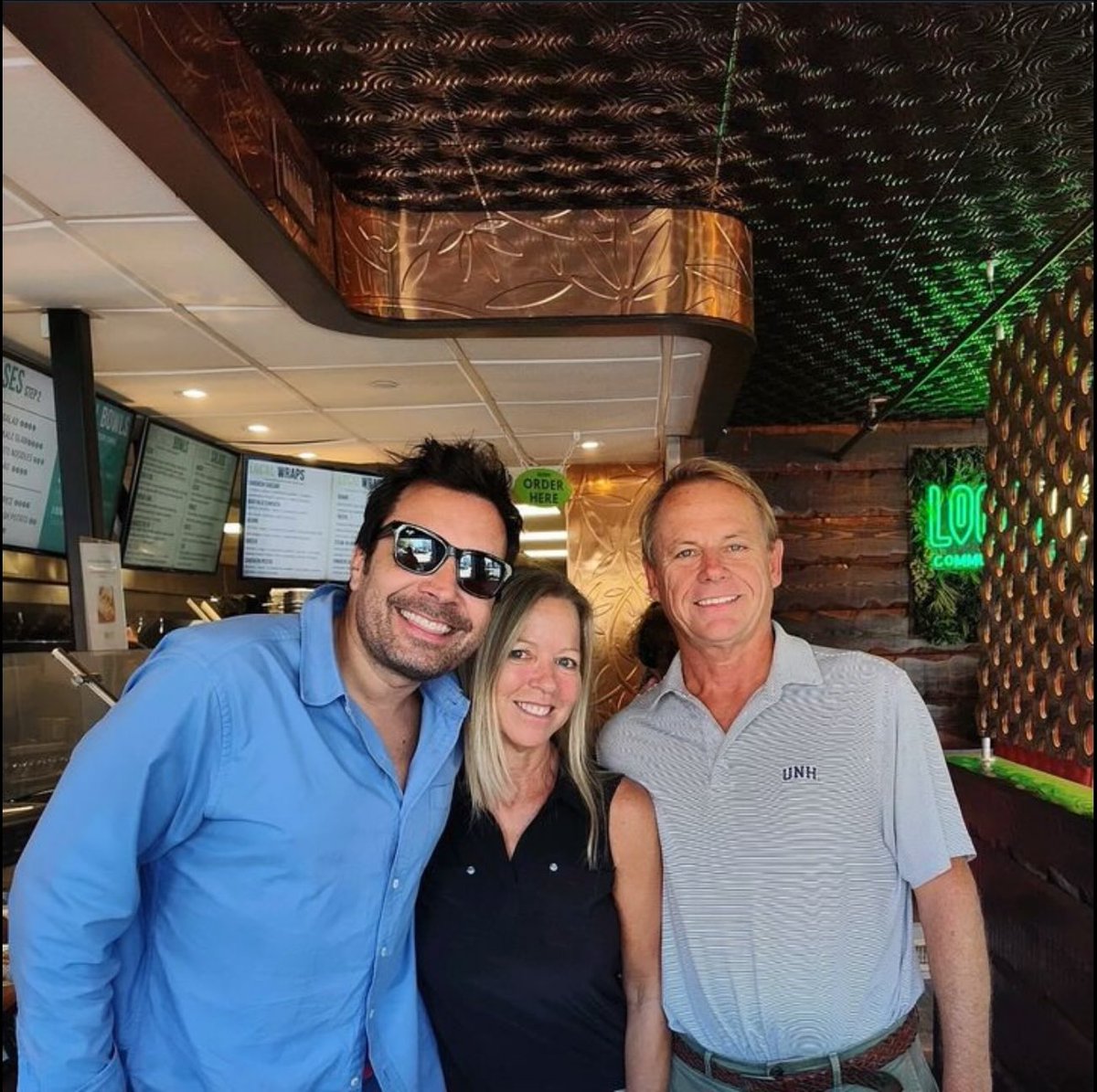 FALLON1974's tweet photo. ๐ธ: https://t.co/8IHJKBsYh3
Who knew Jimmy was a "Build Your Bowl" kinda guy
Thanks for having lunch with us @jimmyfallon!
Come back any time!
#LunchSpot #FreshFood #HotSoup #FreshVeggies #SoupAndSalad #SoupDuJour #SoupOfTheDay
#BuildYourOwnWraps #WrapsForLunch
#BuildABowl #BuildYourOwnBowl
#EatLocalTopia #LocalTopiaBowlistas #Wolfeboro #LakeWinnipesaukee #LakesRegionNH #LakeLife
#Foodies #jimmyfallon