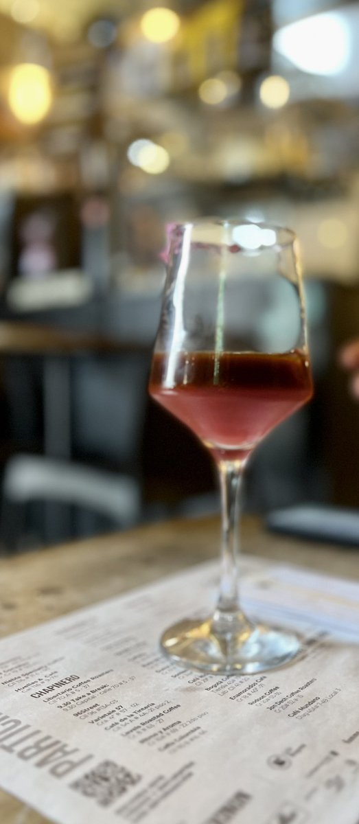 Andres_Power's tweet photo. @vidoka_lia Salud …
Bebida de autor“Lady in Red” para el #CoffeMaster Autor: Café Quipile Bogotá. https://t.co/7qYN0g8Bmy