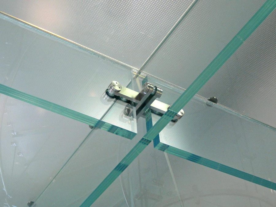sourceglass's tweet photo. https://t.co/mir2oiEENv
What is Ionoplast  Film?
Ionoplast film is a specialized type of interlayer film used for glass lamination. Unlike traditional PVB interlayers, Ionoplast offers superior performance in terms of strength, stiffness, and optical clarity. https://t.co/9gCOWmAY3h