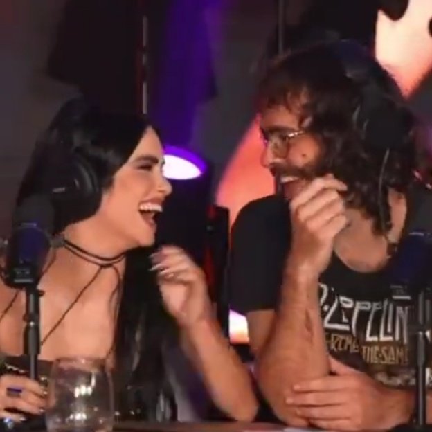 sisshg's tweet image. lo digo con una mano en el corazón, es increíble y muy muy heavy como dos personas se conocen tan tan bien que con una mirada se pueden decir TODO todo. se complementan de una manera INCREÍBLE que se ve a kilómetros la comodidad mutua que existe entre ellos. los quiero un monton