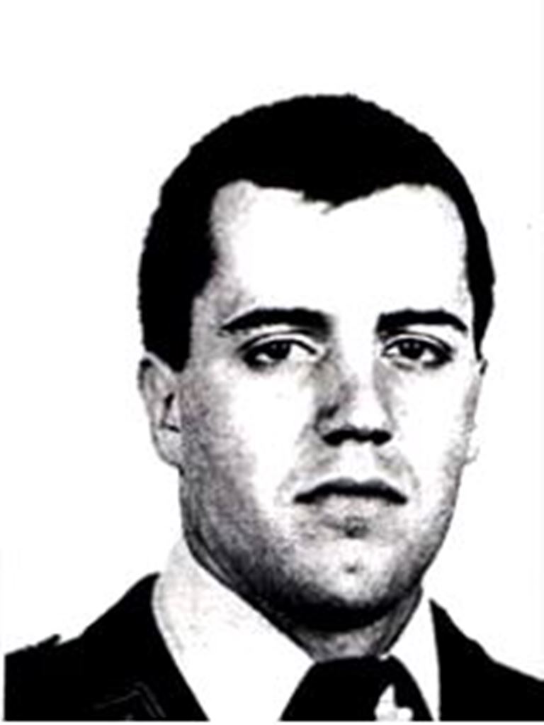 AASCBSPM's tweet photo. Honneur au Sapeur-Sauveteur Jorge Suarez Alvarez, de @uiisc1, décédé en service commandé le 29/8/1987 à Corte. Cité à l'ordre de la nation, médaille d'Argent du courage et dévouement. Ch'ellu riposi in pace 🙏 https://t.co/iEd4uicGAC