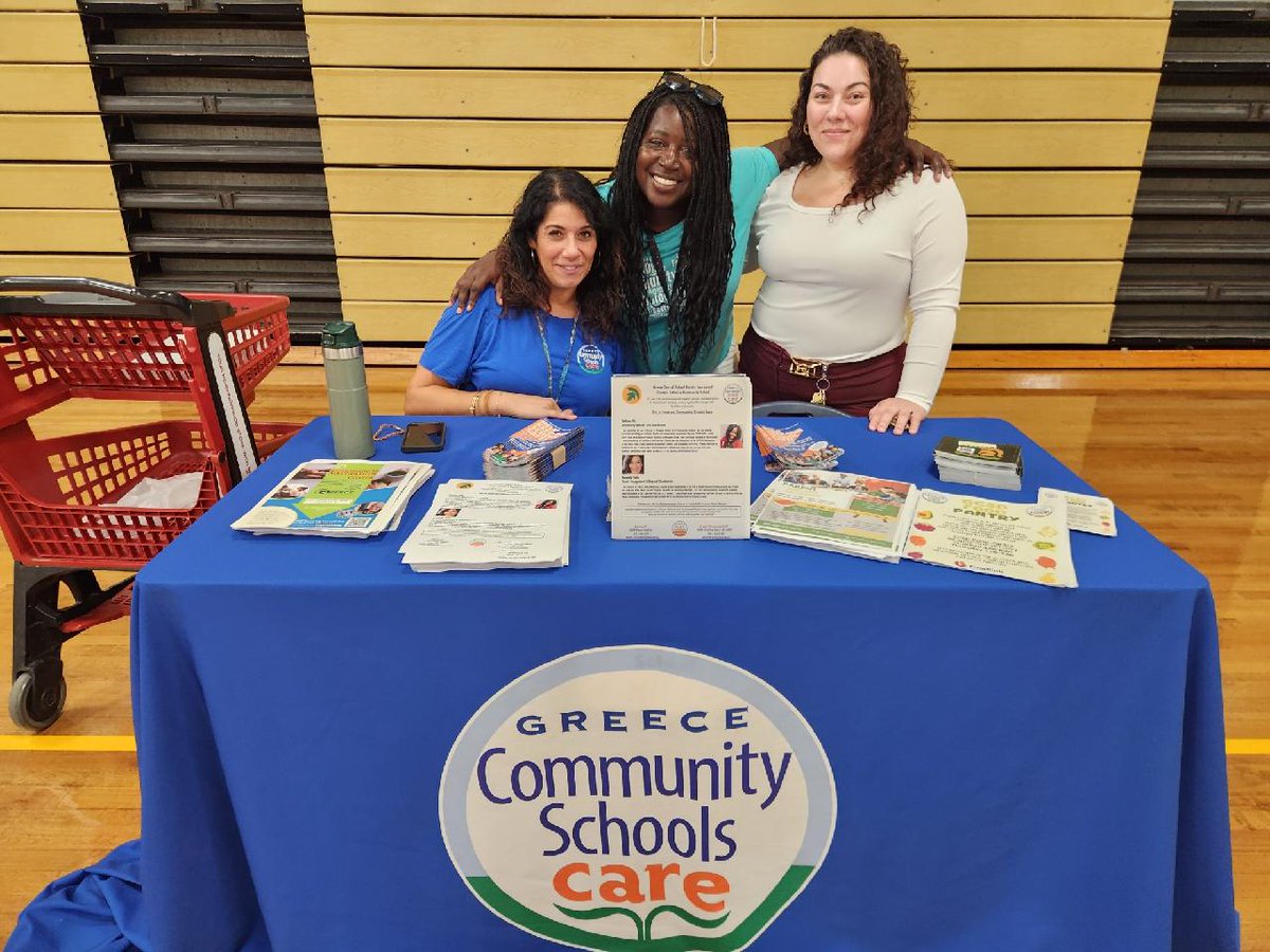 GreeceOlympia's tweet photo. New Student Orientation was super awesome tonight!  What a great way to kickstart the year.  Let's welcome our newest Spartans! #GreatThingsHappenAtOLY #WeAreOlympia @GCSDsuper @MrJonesOLY https://t.co/aXCWVLogPq