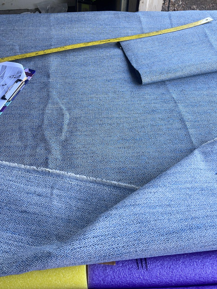 bailey_intl's tweet photo. Second phase for the headboard: laying everything out to bangin classical music today. I really like the pattern I chose #DIY https://t.co/VvmNzbxFdK