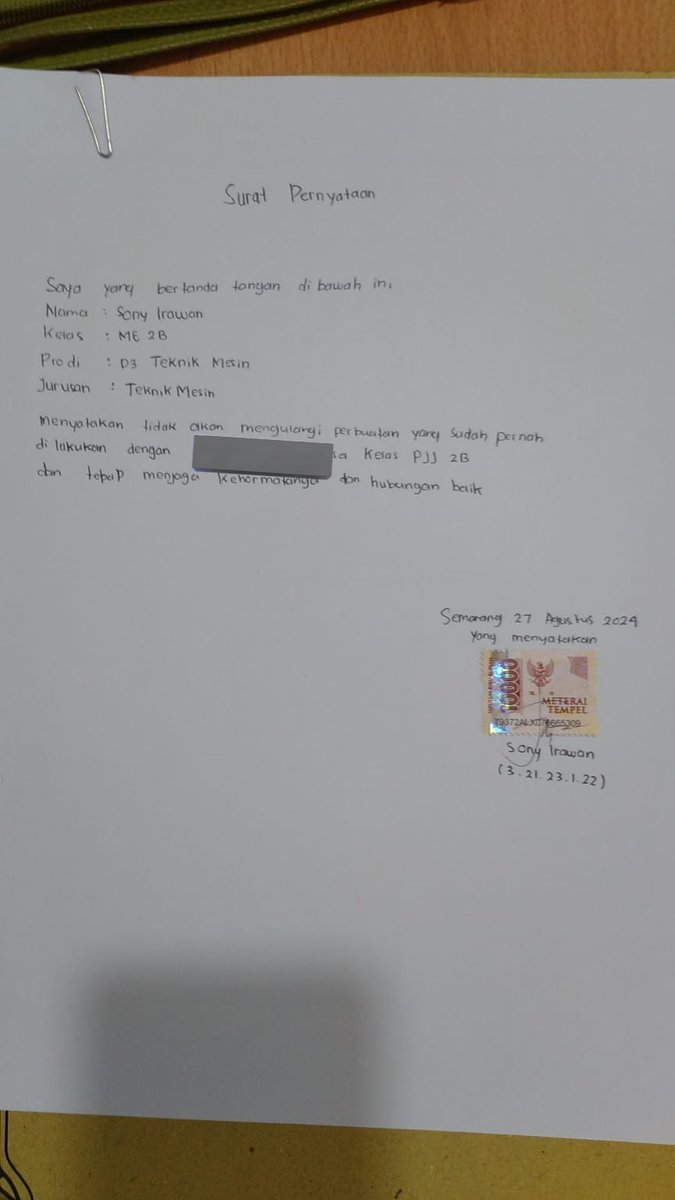 gainnnyaa's tweet photo. PELAKU PELECEHAN! 
Tolong bantu aku biar dia dapet hukuman. Sekarang dia ga dapet sanksi setelah buat surat pernyataan. https://t.co/j5OKbYIWxx