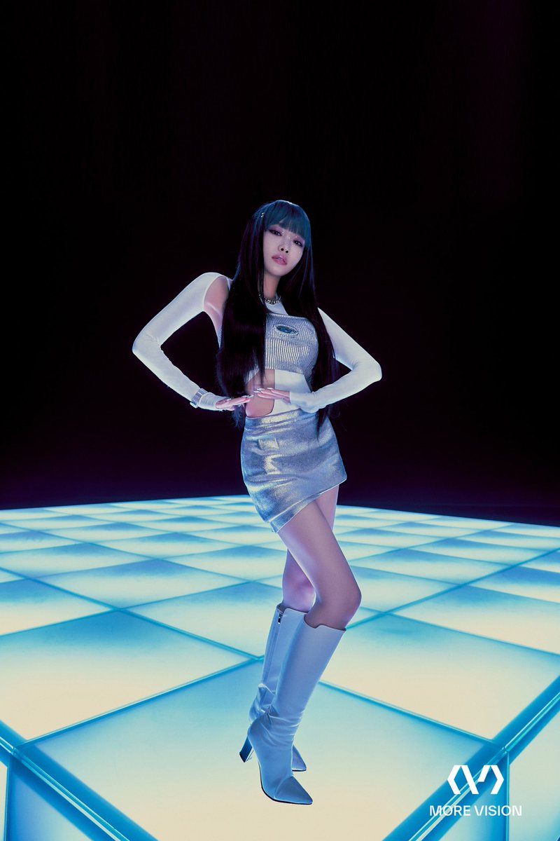 CH_CHUN9HA's tweet image. CHUNG HA 청하  - [알고리즘 (Algorithm)] Photo Behind 📸

🎬youtu.be/dyMDOIMBlmc

#CHUNGHA #청하
#청하_Algorithm #Algorithm #알고리즘
#MOREVISION #모어비전