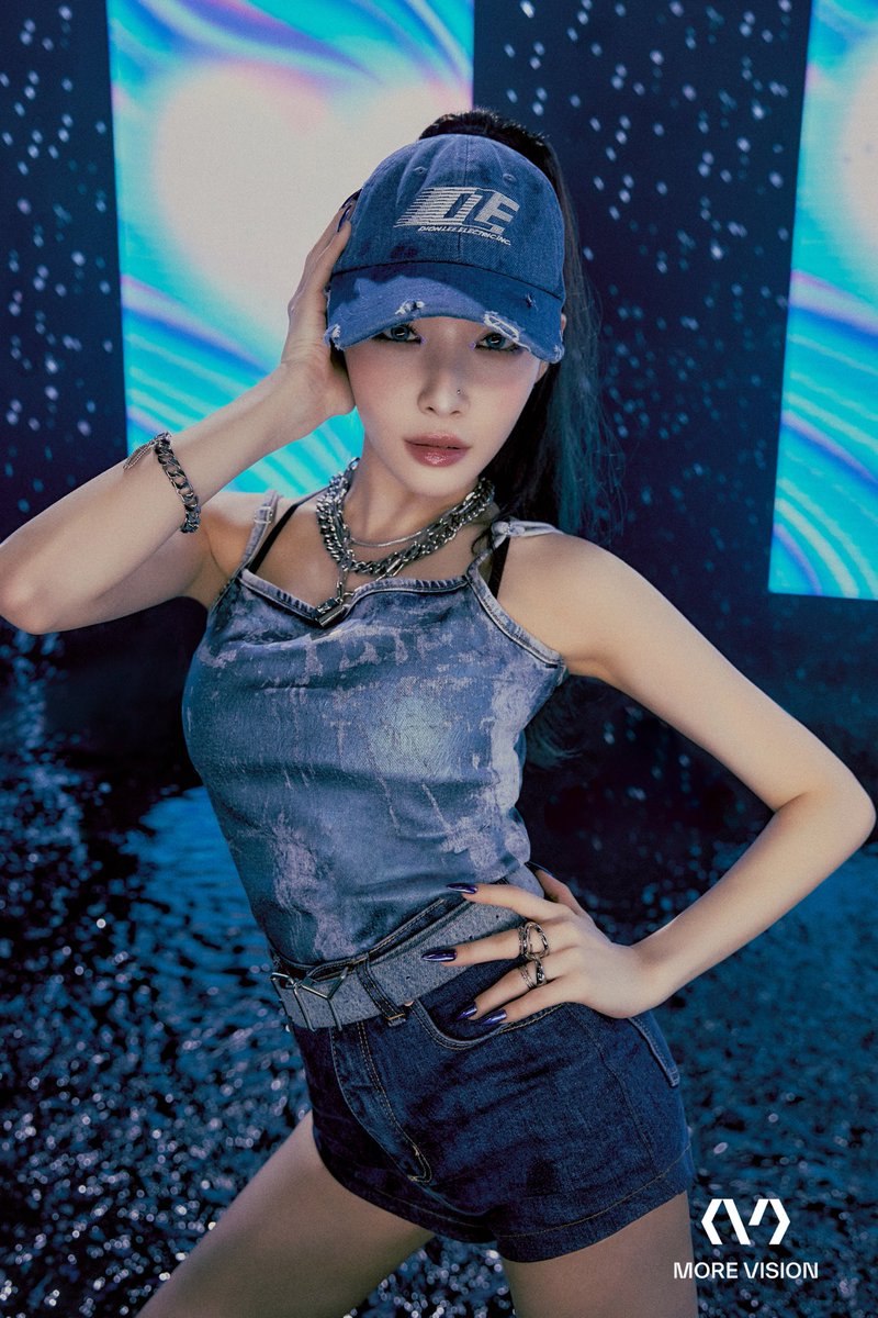 CH_CHUN9HA's tweet image. CHUNG HA 청하  - [알고리즘 (Algorithm)] Photo Behind 📸

🎬youtu.be/dyMDOIMBlmc

#CHUNGHA #청하
#청하_Algorithm #Algorithm #알고리즘
#MOREVISION #모어비전