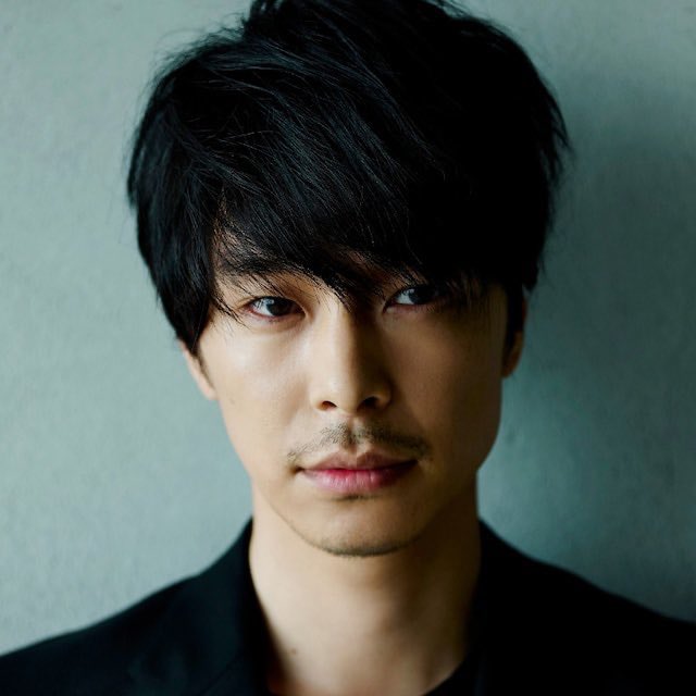shahnEe_t's tweet photo. このタイプの顔の男を致死量摂取したい https://t.co/jP3UfpdUQw