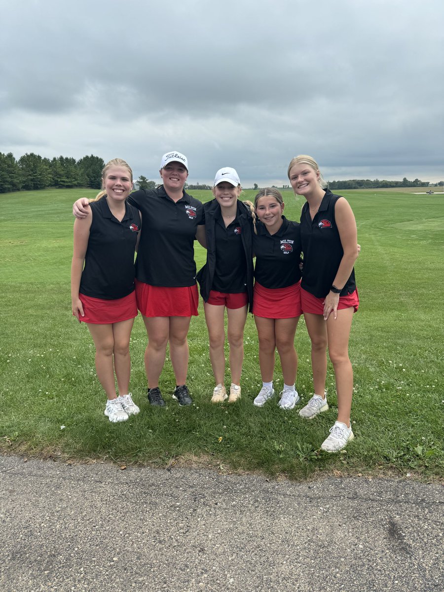 MiltonGolfers's tweet photo. The Red Hawks competed today in a Badger Large mini meet hosted by Beaver Dam at Old Hickory Golf Club!

Milton placed 5th out of 8 teams with a score of 400.

Individual Scores:

Elliana Ostertag: 96
Avery Ferguson: 106
Emma Steinke: 98
Piper Williams: 100
Lara Spielmann: 108 https://t.co/Q76DHBybRH