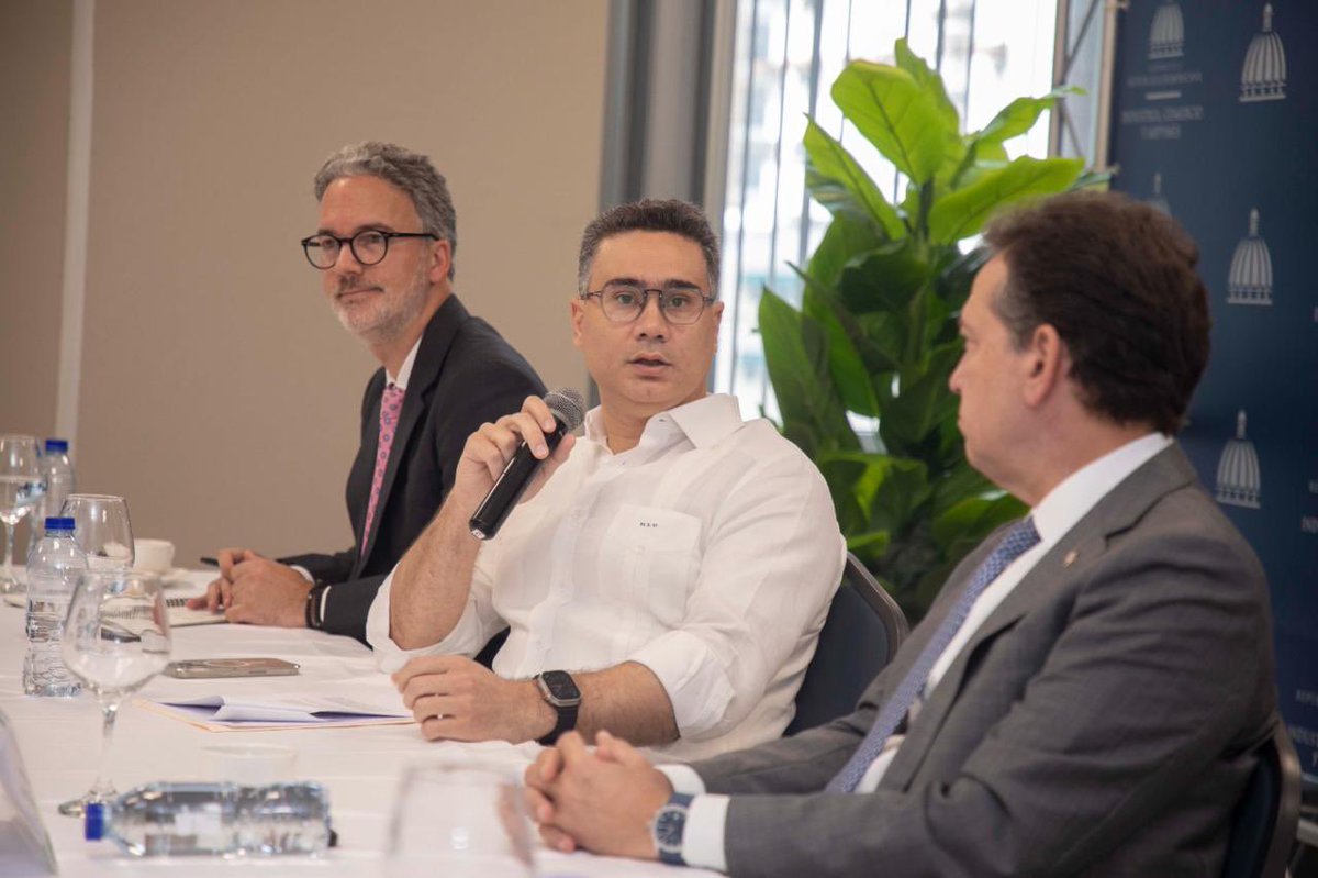 Se evaluó el desempeño de subsectores clave y se concretizaron acciones para el combate contra el comercio ilícito, competencia desleal e informalidad y el fomento a la sostenibilidad en el sector y la colaboración en el Centro de Capacitación e Investigación del Plástico (CCIP).