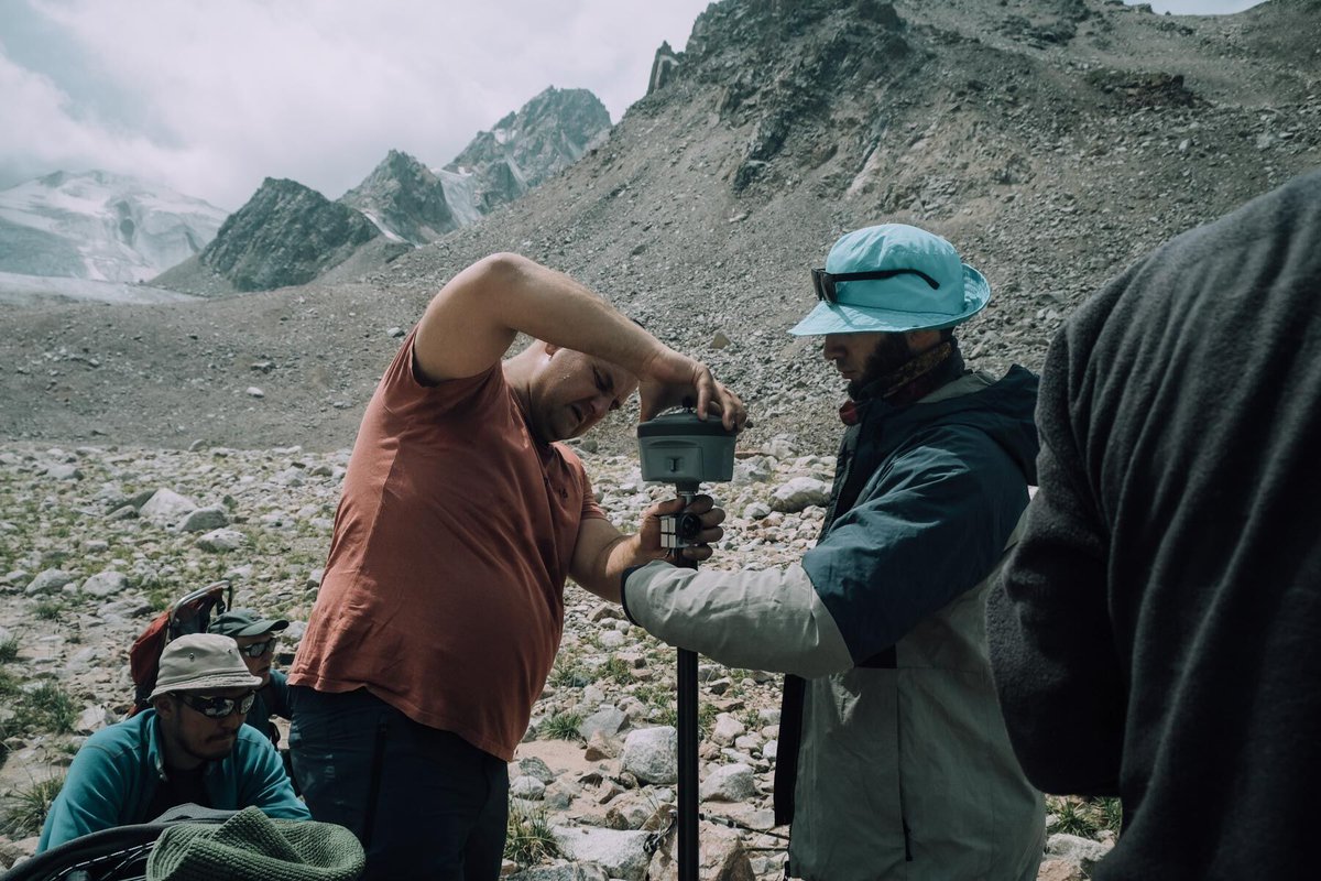 southinstrument's tweet image. Tuyuksu Glacier meets its match with SOUTH RTK! 
On August 22, 2024, the Kazakhstani glacier expedition team utilized SOUTH RTK for GPS precision, creating DTMs to accurately assess melting errors. 
Thanks to the image provided by Daniyar Musirov.

#GlacierProtection #SOUTH #RTK