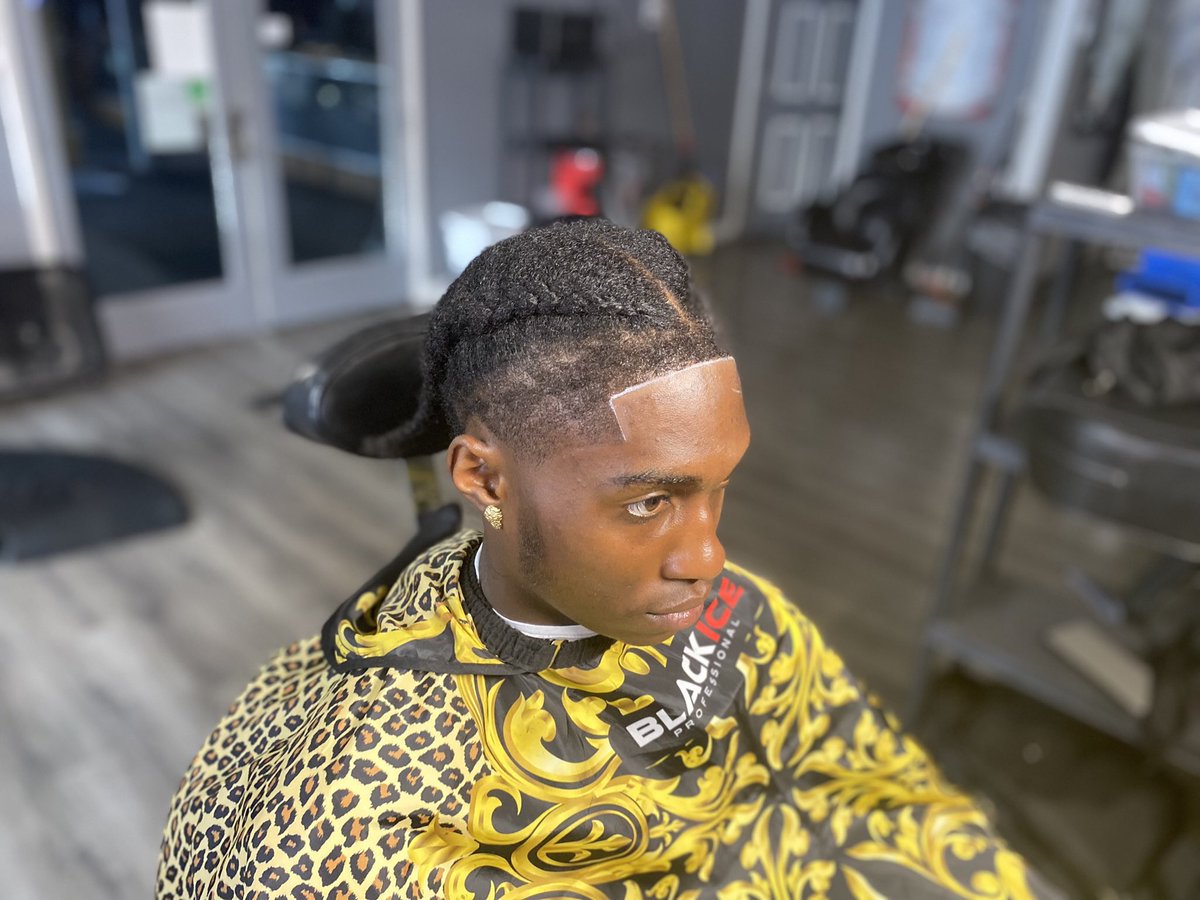 DaplugQuane's tweet photo. Book for a cut 💈
https://t.co/4KC5ufxbq5

#rochester #barber #barberlife #585barbers #babyliss #wahl https://t.co/uP9uHyDn0n